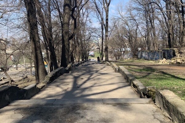 Забытый уголок Одессы: интересная прогулка в Херсонский сквер  фото 124