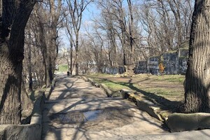 Забытый уголок Одессы: интересная прогулка в Херсонский сквер  фото 138
