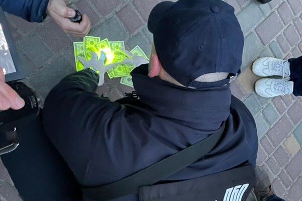 Распространяла порно: в Одессе полицейский за деньги обещал закрыть уголовное дело  фото 4