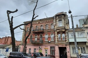 Есть на что посмотреть: в центре Одессы появился новый мурал фото 4