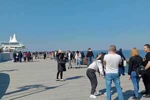 Шашлыки на склонах и толпы на пляжах: как прошли выходные в Одессе фото 5