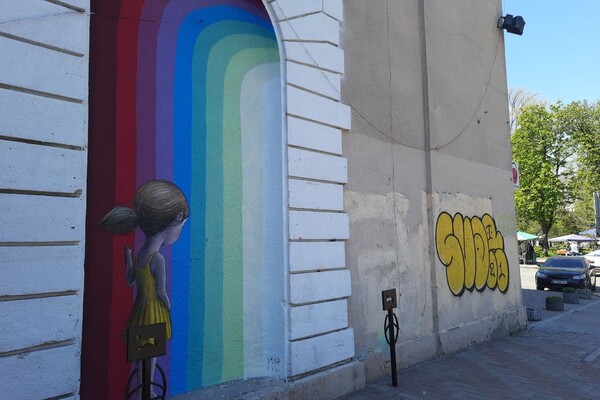 Яркий туннель: в Одессе французский художник нарисовал еще один рисунок фото 6