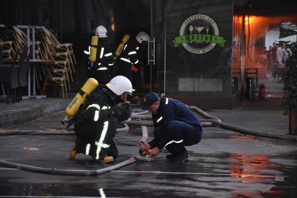 Пожар в Пале-Рояле: куда расселили спасенных людей и как выглядит сгоревший ресторан фото 2