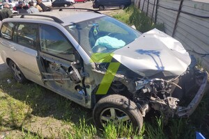 Пьяный и без прав: в Одессе водитель повредил 9 авто, пытаясь убежать от копов фото