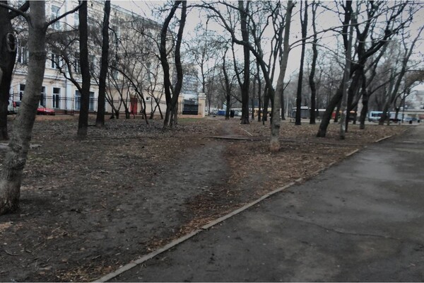 С фонтаном и скульптурами: в центре Одессы реконструируют сквер фото 7