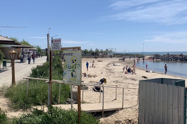 Пляж в Крыжановке: плюсы, минусы и как проходит подготовка к туристическому сезону  фото 7