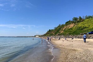 Пляж в Крыжановке: плюсы, минусы и как проходит подготовка к туристическому сезону  фото 20