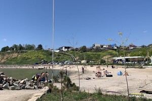 Пляж в Крыжановке: плюсы, минусы и как проходит подготовка к туристическому сезону  фото 48