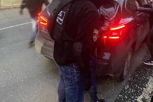 100 долларов за час: в Одессе полицейские организовали центр вызова проституток фото 3