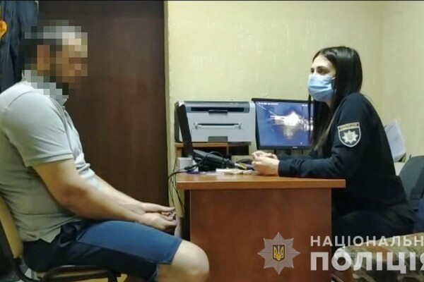 Душил до потери сознания: в Одессе задержали мужчину, которые жестоко грабил женщин  фото 1