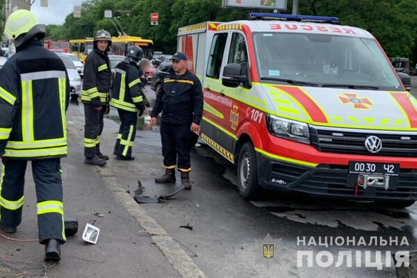 Погиб 16-летний мальчик, а один из водителей в коме: подробности ночных ДТП в Одессе фото