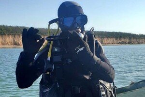 На затонувшем немецком судне: в Одесской области водолазы ищут боевые снаряды фото 4