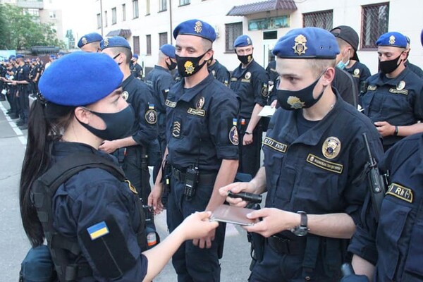 Впервые в Украине: в Одессе женщина-нацгвардеец возглавила патрулирование города   фото 1