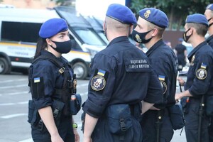 Впервые в Украине: в Одессе женщина-нацгвардеец возглавила патрулирование города   фото 5