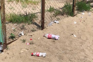 Без спасателей и уборки мусора: одесситы жалуются на состояние побережья фото 5