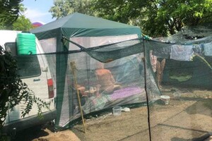 Не отдохнешь: из Лузановки выгоняют туристов с палатками  фото 8