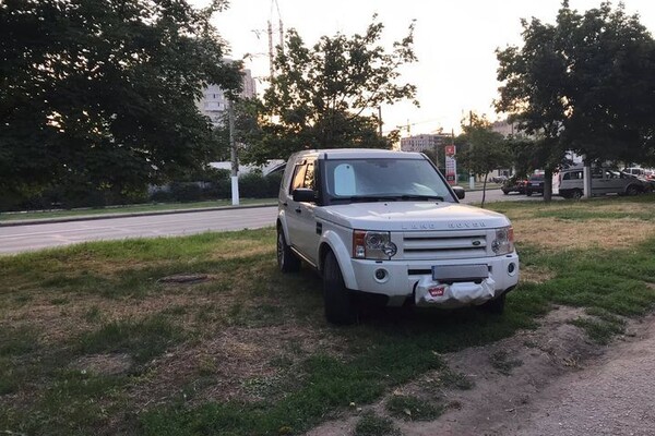 Выкручиваются, как могут: свежая фотоподборка наглых водителей в Одессе фото 1
