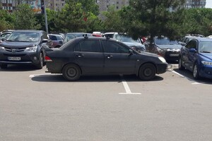 Выкручиваются, как могут: свежая фотоподборка наглых водителей в Одессе фото 5