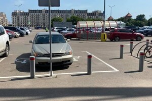 Выкручиваются, как могут: свежая фотоподборка наглых водителей в Одессе фото 6