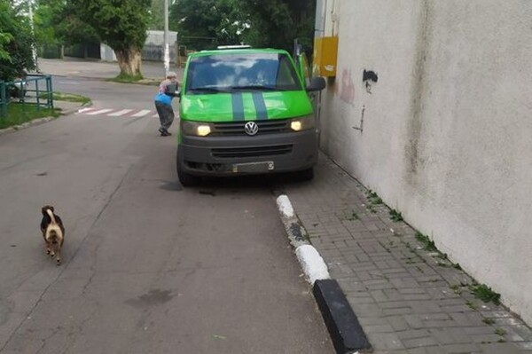 Выкручиваются, как могут: свежая фотоподборка наглых водителей в Одессе фото 7