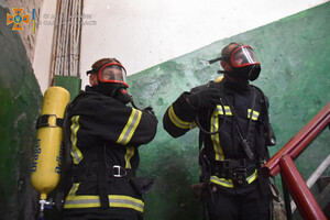 Прямо посреди производства: в Одессе загорелся цех завода &quot;Стальканат&quot; фото 2