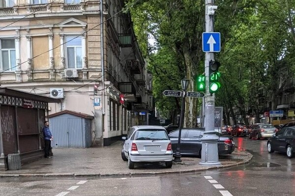 Штрафы не напугали: свежая фотоподборка наглых водителей в Одессе фото 1