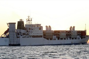 В Аденском заливе застряло судно с одесситами: один из моряков умер фото 1