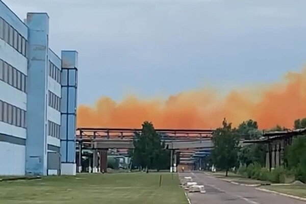 Взрыв на химзаводе: угрожают ли Одессе кислотные дожди фото