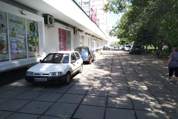 Короли дороги: свежая фотоподборка наглых водителей в Одессе фото 1