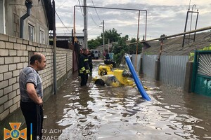Ливень затопил дома одесситов: больше всего досталось Пересыпи  фото 8