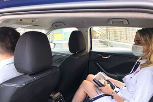 Боимся, но благодарим: как коронавирус изменил отношение к врачам фото 2