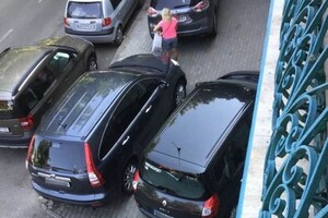 Штрафы не напугали: свежая фотоподборка наглых водителей в Одессе фото 2