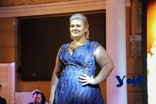 Любуемся роскошными формами: в Одессе выбрали Miss &amp; Mrs Plus Size 2021 фото 9