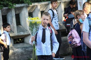 День знаний в Одессе: школьные линейки отменили, но не все  фото 6