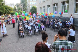 День знаний в Одессе: школьные линейки отменили, но не все  фото 12