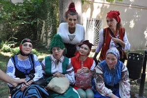 Комедиада: в Одессе прошел парад клоунов и мимов фото 9