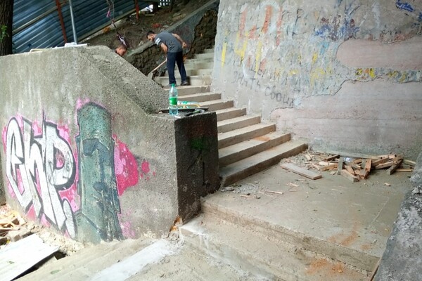 Самая длинная и крутая: на Молдаванке ремонтируют Курсантскую лестницу фото 2