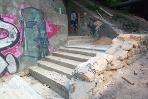 Самая длинная и крутая: на Молдаванке ремонтируют Курсантскую лестницу фото 7