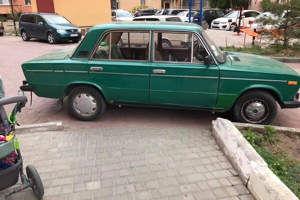 Штрафы не напугали: свежая фотоподборка наглых водителей в Одессе фото