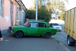 Наплевать на пешеходов: свежая фотоподборка наглых водителей в Одессе фото 5