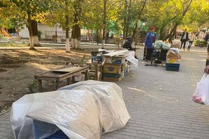 15 штрафов и 32 предписания: в Одессе разогнали еще несколько стихийных рынков фото 9