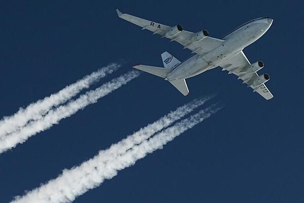 &quot;Самолеты распыляют вирус&quot;: в Одесском облсовете поверили в фейк из интернета фото