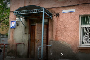 Нечеловеческие условия: одесситы показали поликлинику на поселке Котовского фото 1