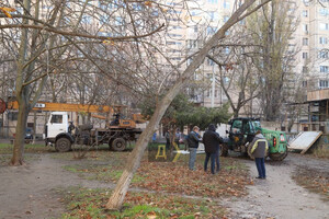 В Одессе застройщик забрал у людей двор и перекрыл проход к школе: что известно фото 7