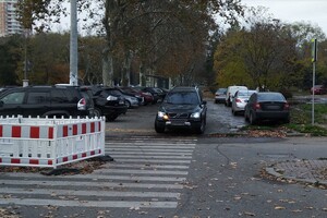 Наплевать на пешеходов: свежая фотоподборка наглых водителей в Одессе фото 1