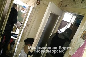 Под Одессой мужчина жил с трупом две недели, а после решил его сжечь  фото 2