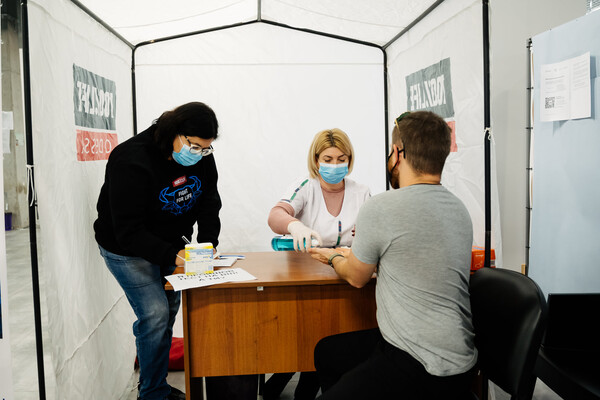 В торговом центре на Таирова можно сдать тест на ВИЧ и гепатит фото 1