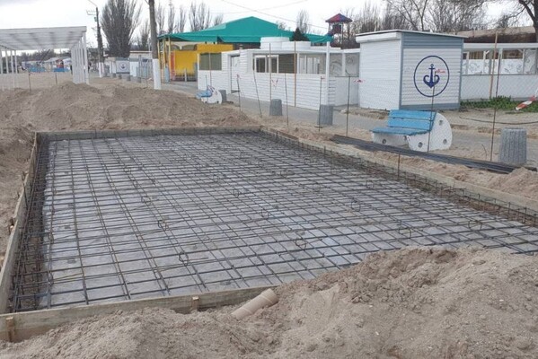 В мэрии прокомментировали загадочное строительство в Лузановке фото 4