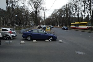 Не перестают удивлять: свежая фотоподборка наглых водителей в Одессе фото 4