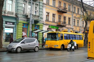 Не перестают удивлять: свежая фотоподборка наглых водителей в Одессе фото 6